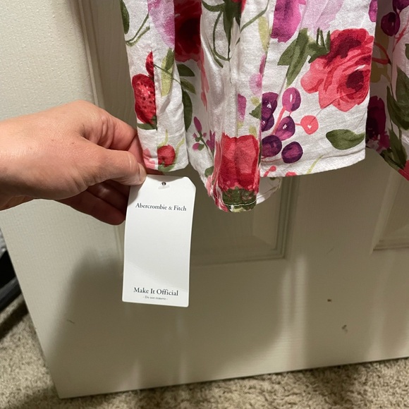 Abercrombie Lace-Up Back Tiered Maxi Dress - Picture 5 of 11